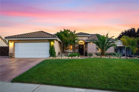 Photo of 2641 Vineyard Circle, Paso Robles, CA 93446 (MLS # NS26114237)