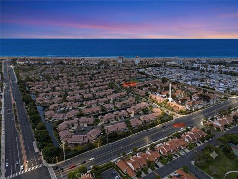 Photo of 21038 Poolside LN, Huntington Beach, CA 92648 (MLS # NP26145807)
