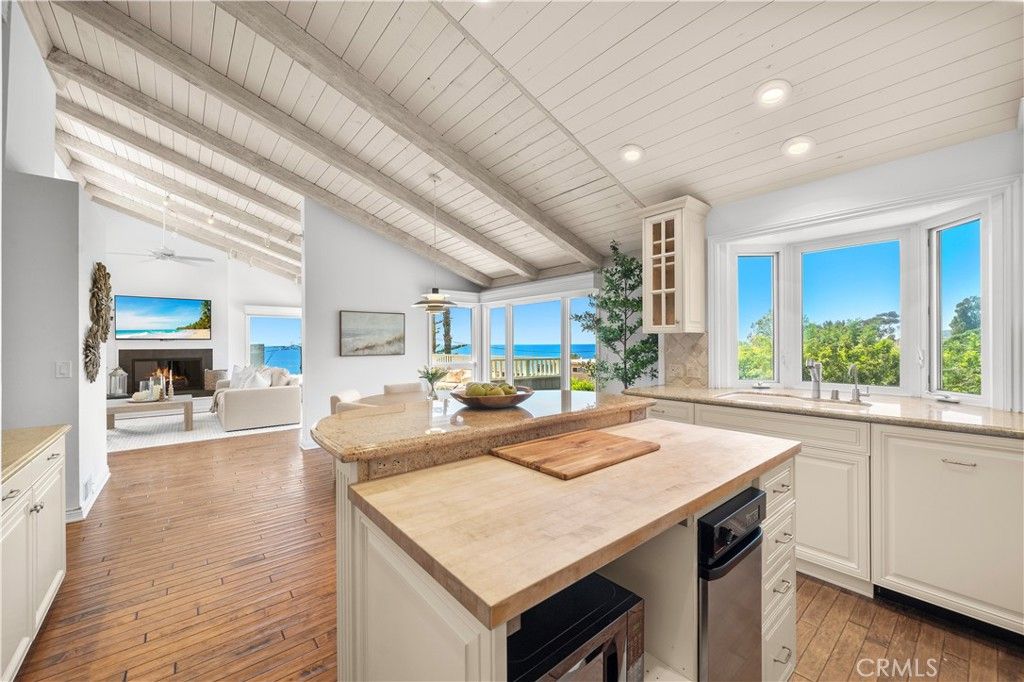 Photo of 260 Arch ST, Laguna Beach, CA 92651 (MLS # LG26143859)