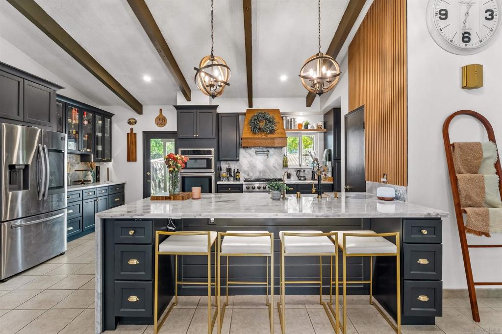 16707 California 76