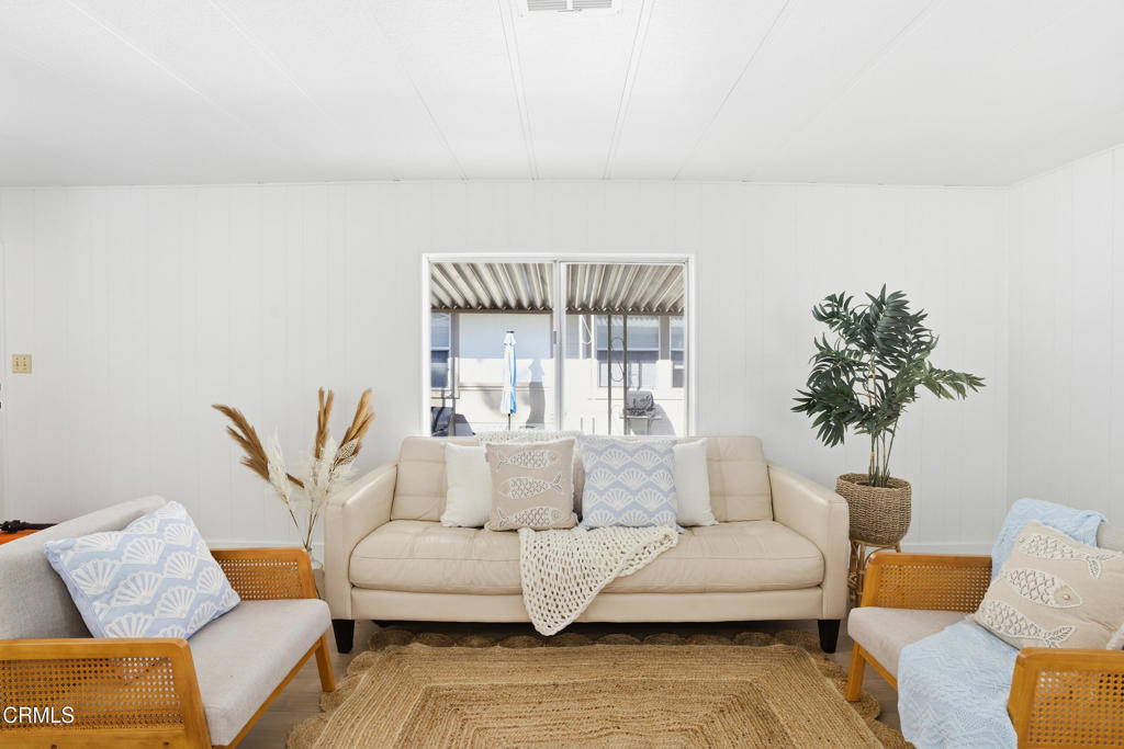 1150 Ventura Boulevard SPC 125