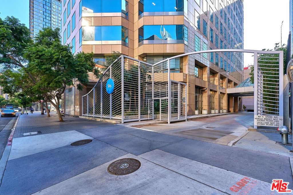 801 S Grand Avenue 1503