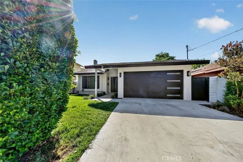 MLS: SR26222484