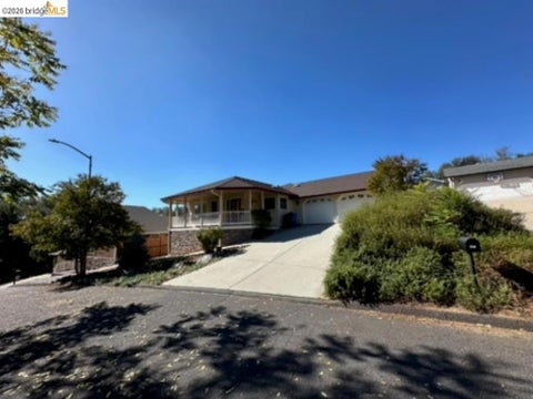 Photo of 138 Steffen LN LN, Sonora, CA 95370 (MLS # 41152636)