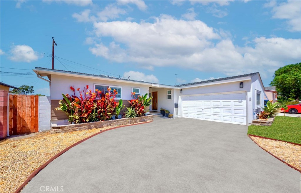 2107 W Porter Avenue