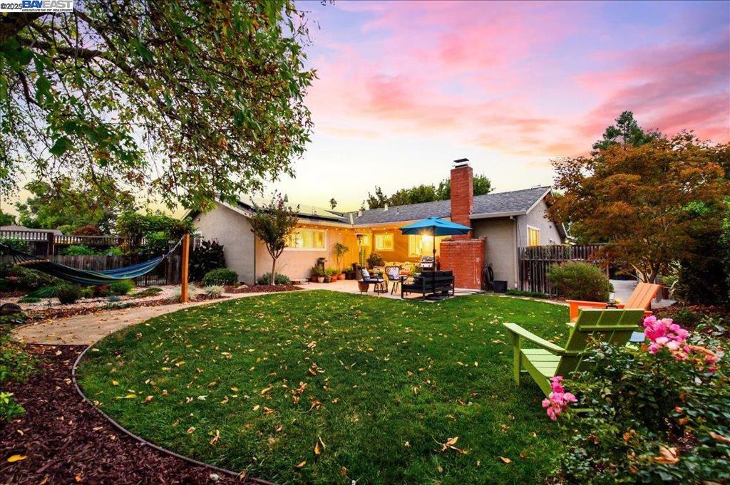 WILLOW WEST - Residential