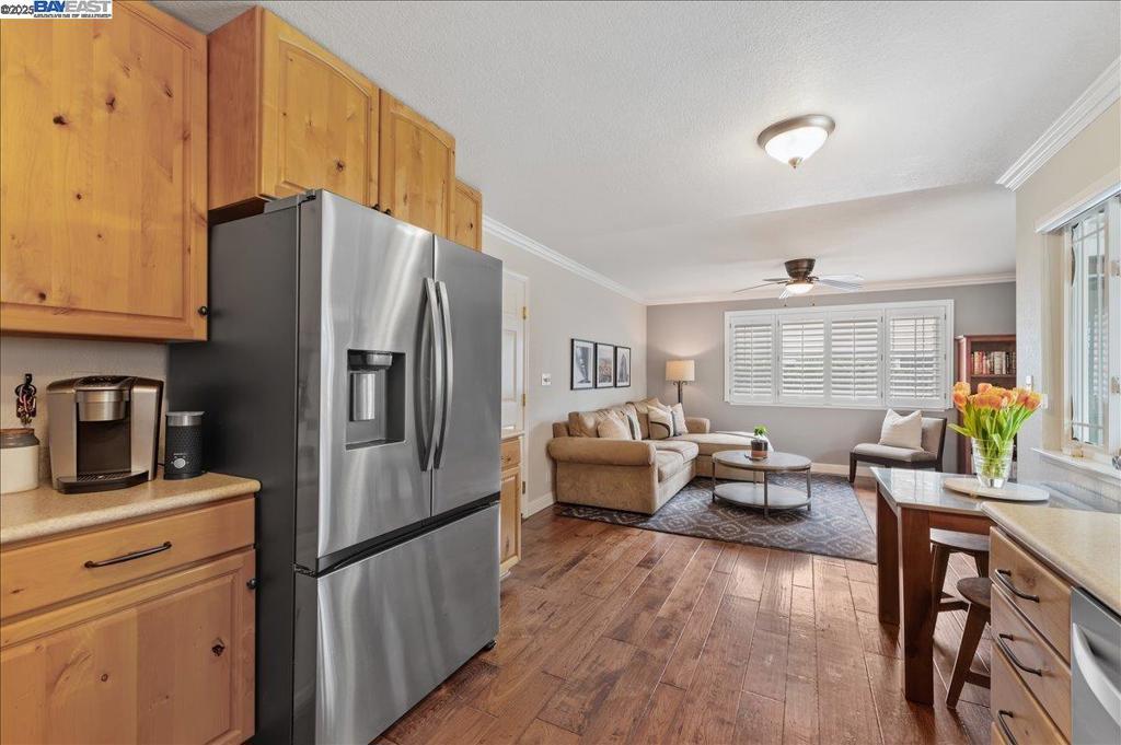 WILLOW WEST - Residential
