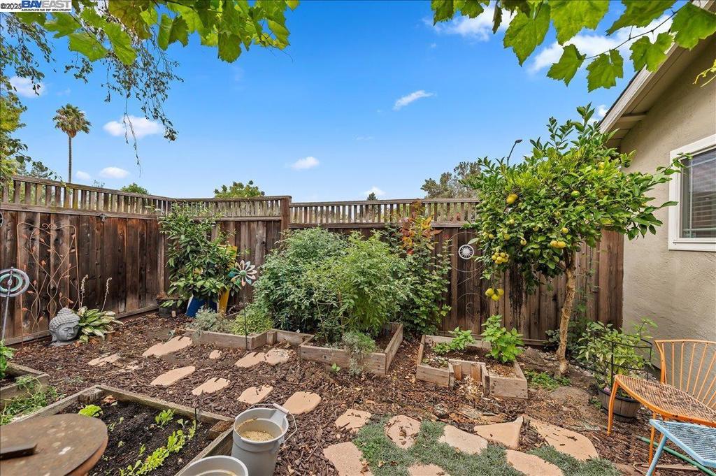 WILLOW WEST - Residential