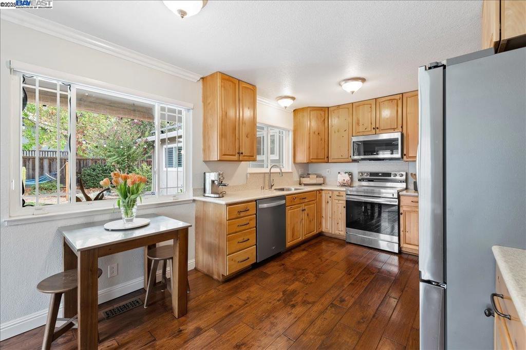 WILLOW WEST - Residential