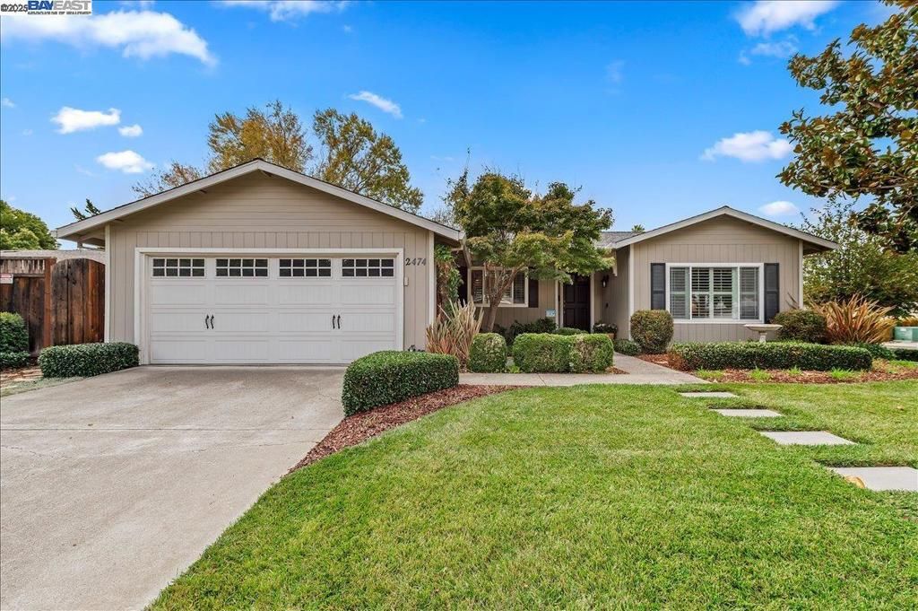 Photo of 2474 Tanager Dr Dr, Pleasanton, CA 94566 (MLS # 41112730)