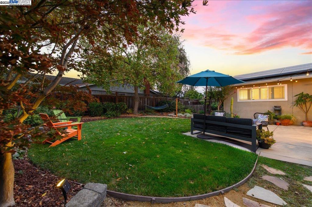 WILLOW WEST - Residential