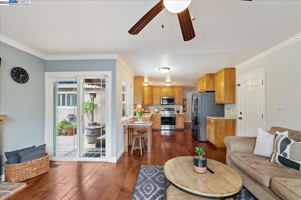 WILLOW WEST - Residential