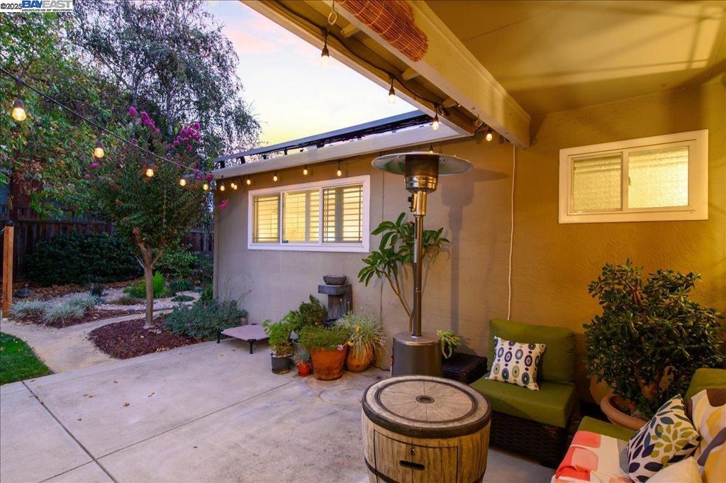 WILLOW WEST - Residential