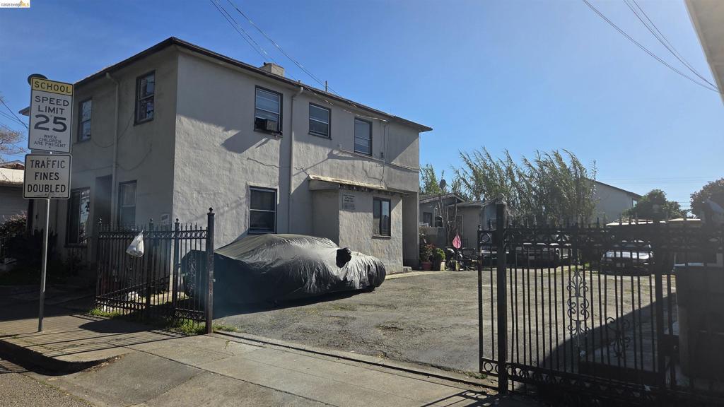 10419 San Leandro St