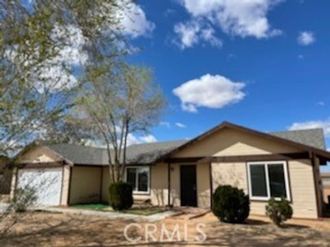 Photo of 22276 Minnetonka Road, Apple Valley, CA 92308 (MLS # HD26067922)