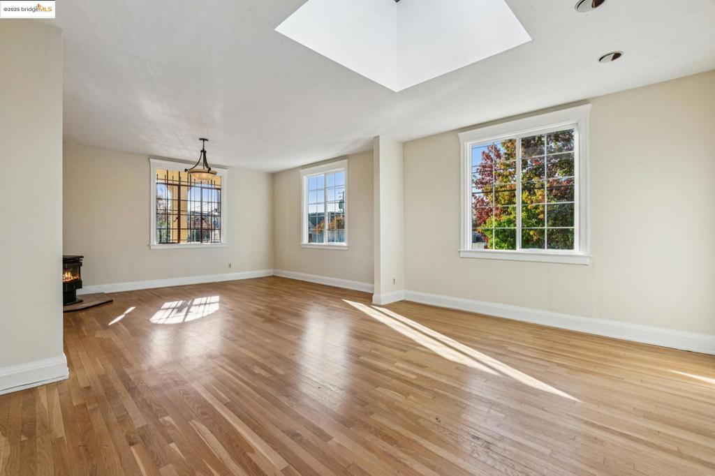 WEST OAK - Residential