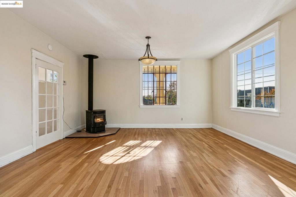 WEST OAK - Residential