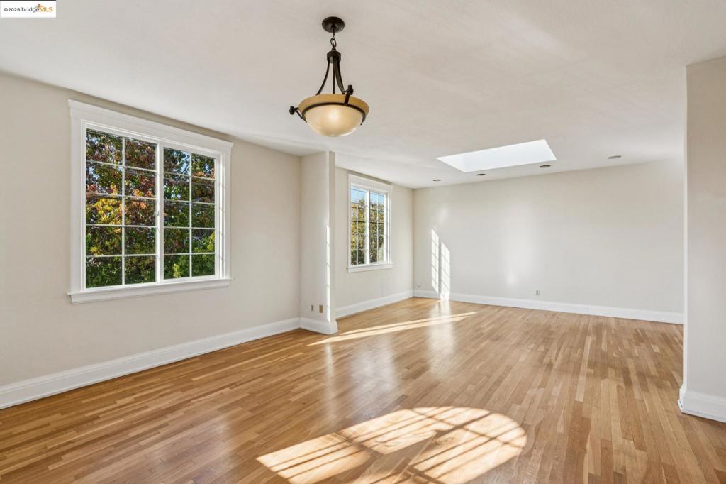 WEST OAK - Residential