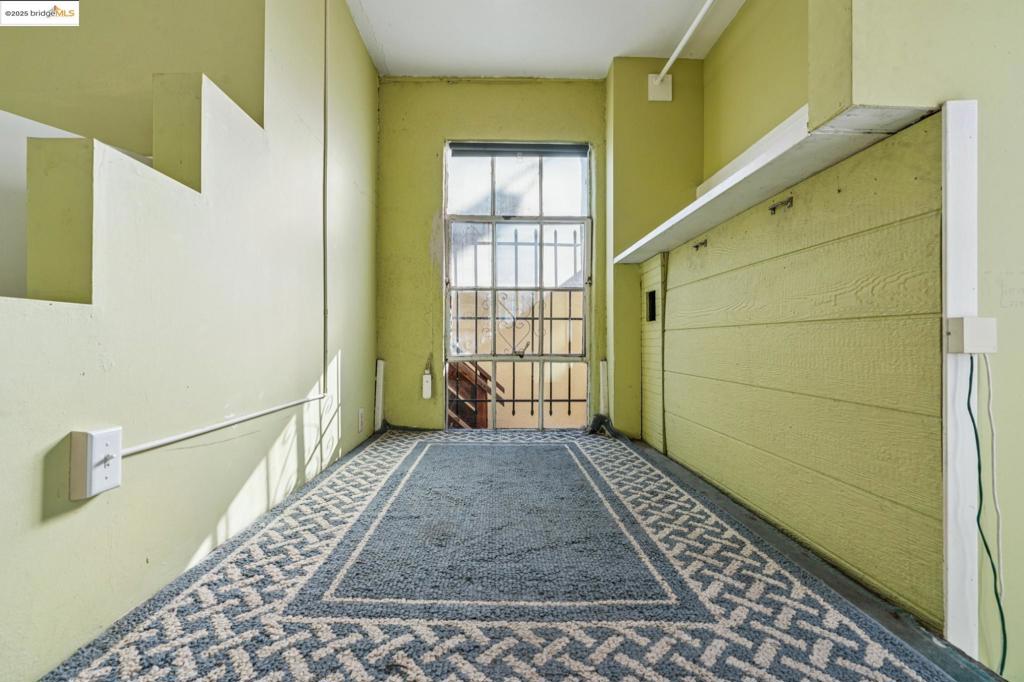 WEST OAK - Residential