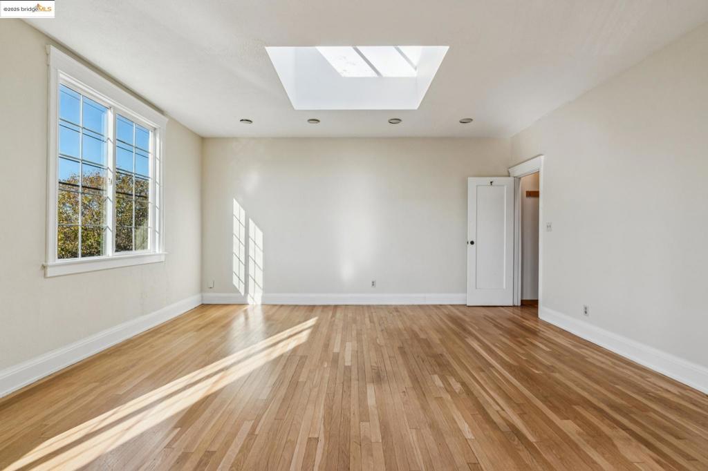 WEST OAK - Residential