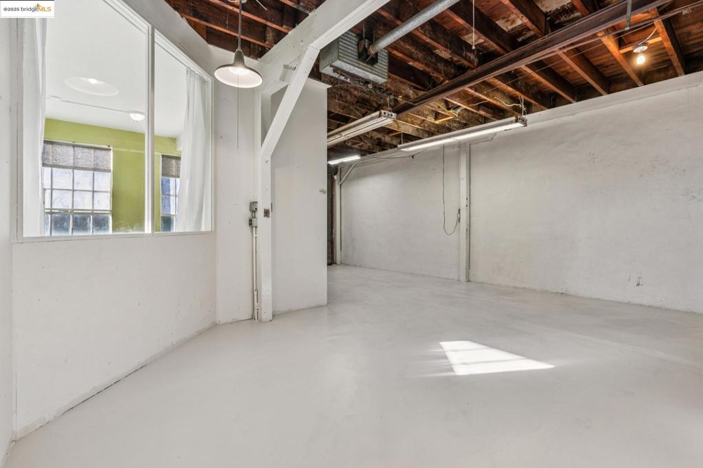 WEST OAK - Residential