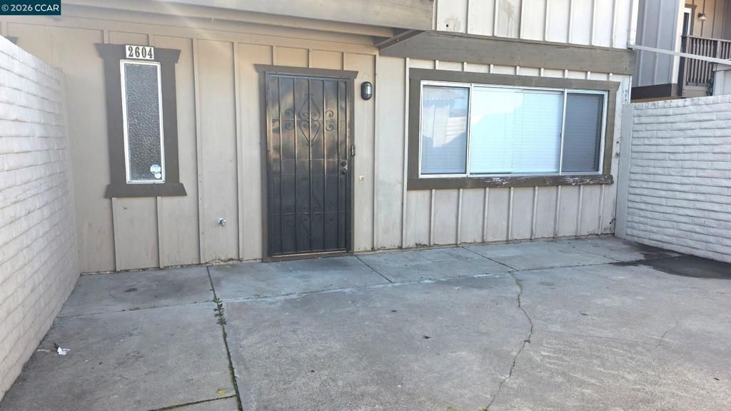 Photo of 2604 2604 Carlton Ln Ln, Antioch, CA 94509 (MLS # 41123784)