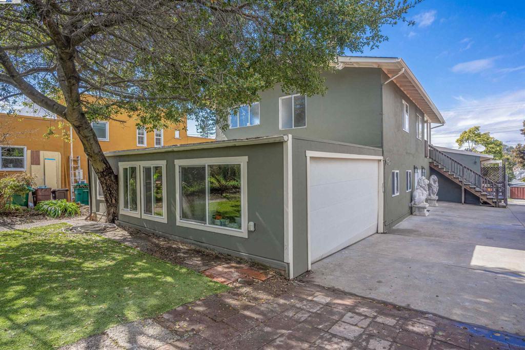 JOIN US FOR A FREE COFFEE BAR 1-3 PM 8/9! OVER $145K ANNUAL INCOME! An exceptional opportunity for investors & house-hackers alike! This beautifully remodeled fourplex is located in the heart of Oakland, just a short walk to Fruitvale Avenue’s vibrant shops and restaurants, Farmer Joe’s, local parks, and with easy access to I-580 for convenient commuting. Sitting on a rare 8k+ SF lot with manicured yet low maintenance landscaping, this modern property offers desirable outdoor gathering areas and ample off-street parking. The smart unit mix includes two 3-bedroom, 1-bath units and two 1-bedroom, 1-bath units, ideal for strong rental income and tenant diversity. With stylish finishes, updated systems, and thoughtful design throughout, this is a true turnkey asset in a high-demand rental market. Whether you're expanding your portfolio or looking for your first multi-unit investment, this property checks every box.