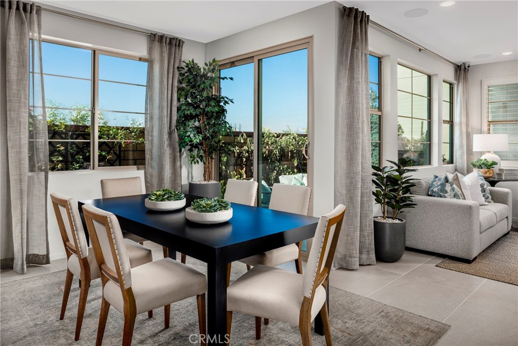 4053 S. SUNFLOWER PASEO S