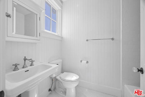 Tiny photo for 769 ALMAR Avenue, Pacific Palisades, CA 90272 (MLS # 26858949)