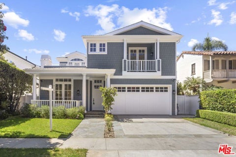 Photo of 769 ALMAR Avenue, Pacific Palisades, CA 90272 (MLS # 26858949)