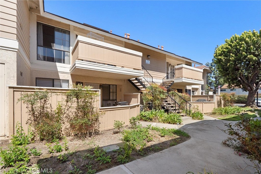 7730 Briarglen Loop L, Stanton CA 90680