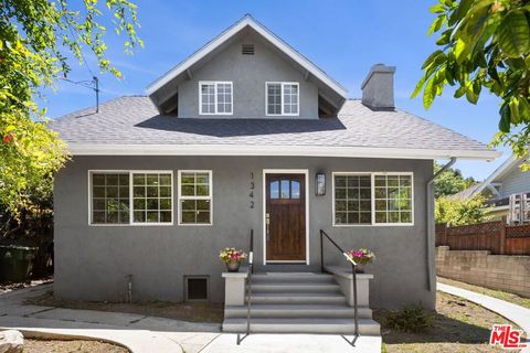 Photo of 1342 Mohawk Street, Los Angeles, CA 90026 (MLS # 25535017)