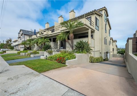 Tiny photo for 114 S Prospect Ave #6, Redondo Beach, CA 90277 (MLS # SB25227794)