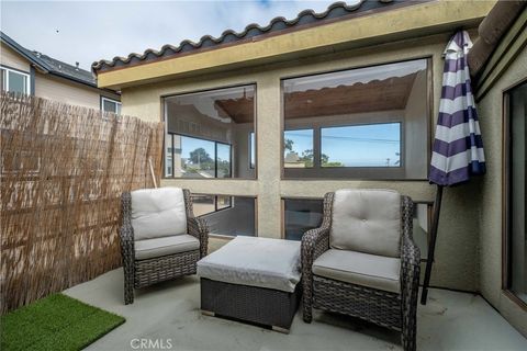 Tiny photo for 114 S Prospect Ave #6, Redondo Beach, CA 90277 (MLS # SB25227794)