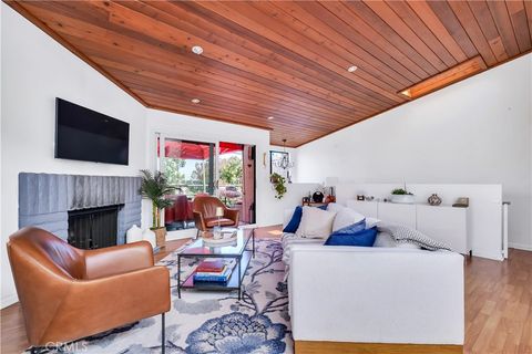 Tiny photo for 114 S Prospect Ave #6, Redondo Beach, CA 90277 (MLS # SB25227794)