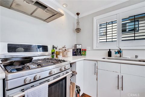 Tiny photo for 114 S Prospect Ave #6, Redondo Beach, CA 90277 (MLS # SB25227794)