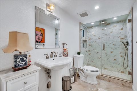 Tiny photo for 114 S Prospect Ave #6, Redondo Beach, CA 90277 (MLS # SB25227794)