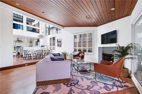 Tiny photo for 114 S Prospect Ave #6, Redondo Beach, CA 90277 (MLS # SB25227794)