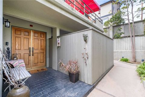 Tiny photo for 114 S Prospect Ave #6, Redondo Beach, CA 90277 (MLS # SB25227794)