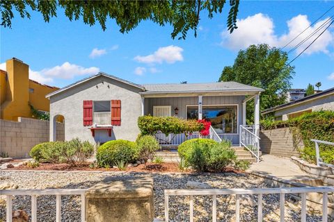 Photo of 2811 Budau Avenue, Los Angeles, CA 90032 (MLS # AR26073411)