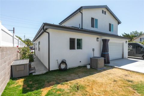 Tiny photo for 420 N 12th ST, Santa Paula, CA 93060 (MLS # SR26131419)