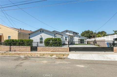 Tiny photo for 420 N 12th ST, Santa Paula, CA 93060 (MLS # SR26131419)