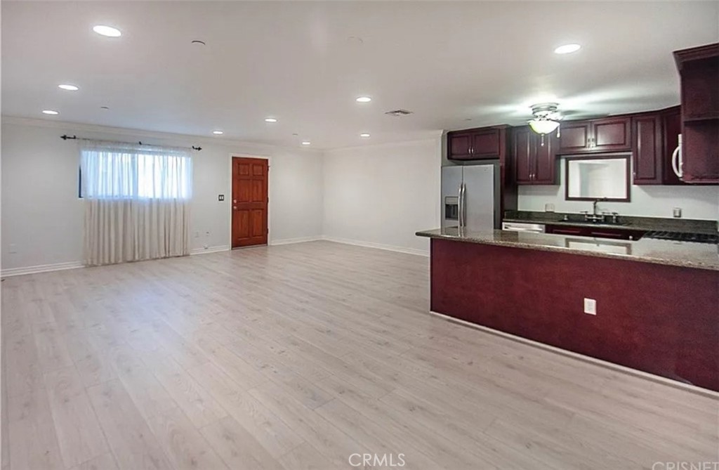 5264 Satsuma Avenue 9