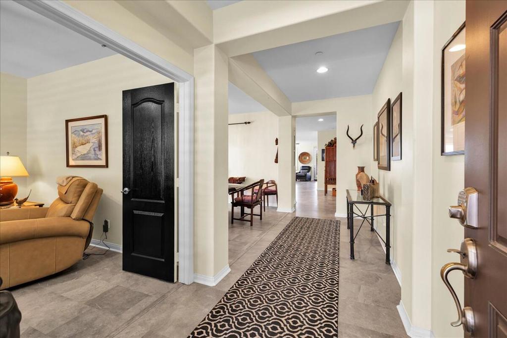 Four Seasons - Residential