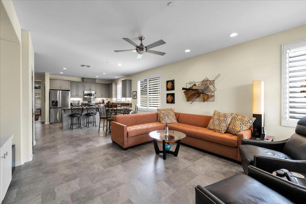 Four Seasons - Residential
