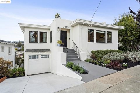Photo of 3925 Balfour Avenue, Oakland, CA 94610 (MLS # 41116450)