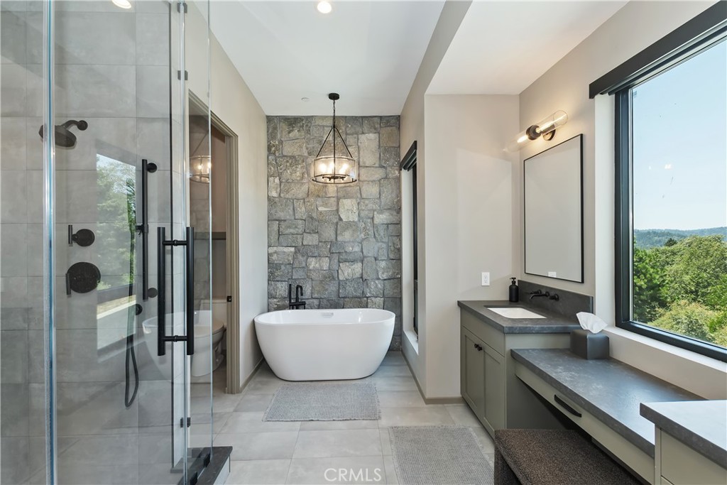 Arrowhead Woods (AWHW) - Residential