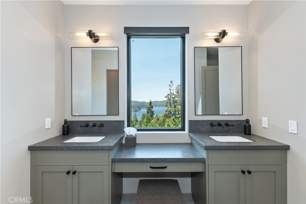 Arrowhead Woods (AWHW) - Residential