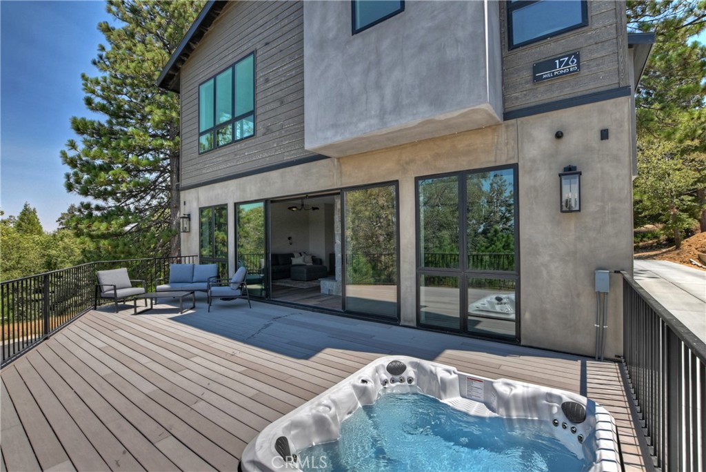 Arrowhead Woods (AWHW) - Residential