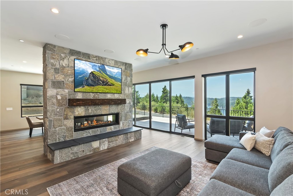 Arrowhead Woods (AWHW) - Residential